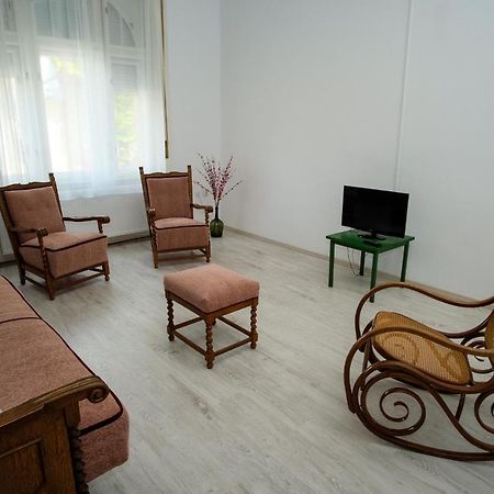 Apartmán Szorcsik Haz 1913 Senta Exteriér fotografie