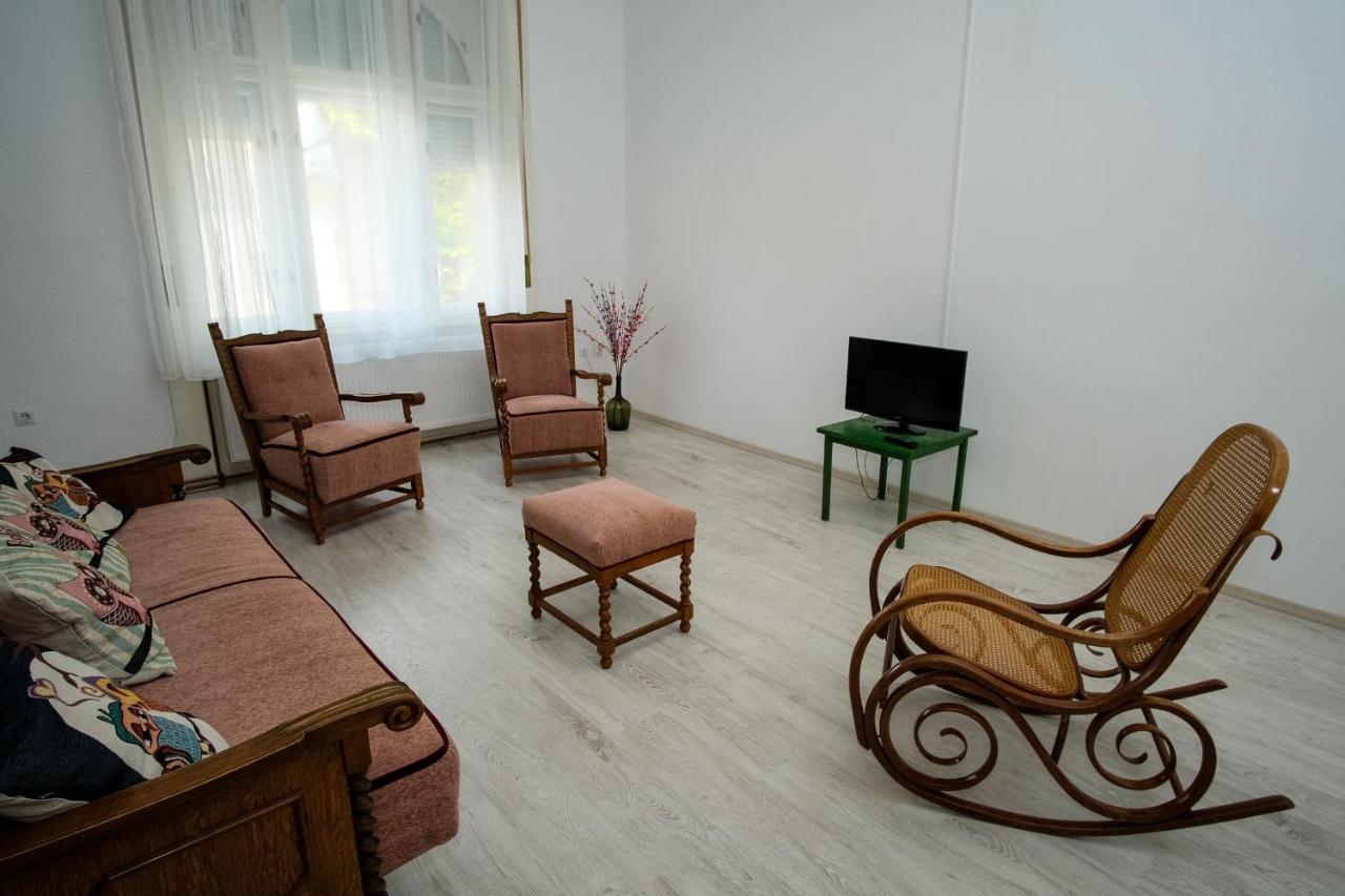 Apartmán Szorcsik Haz 1913 Senta Exteriér fotografie