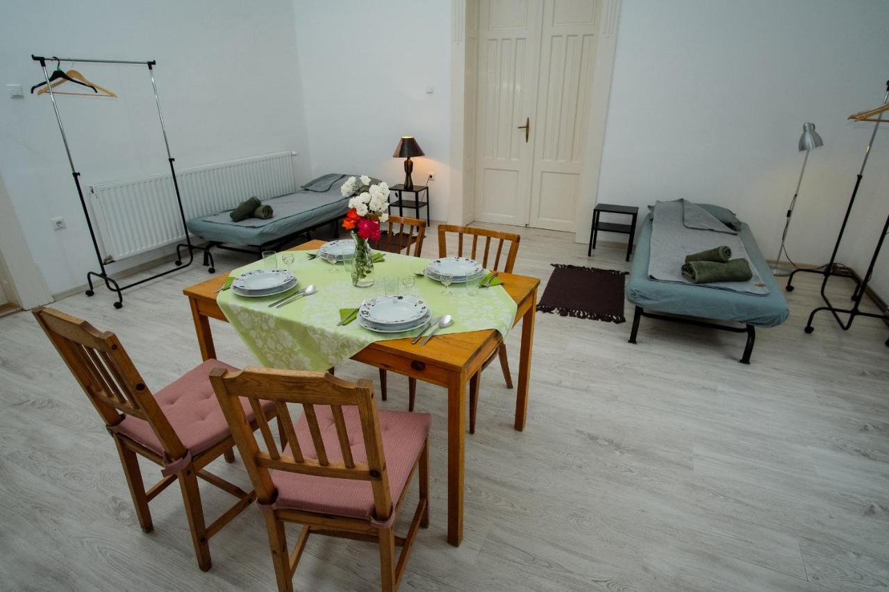 Apartmán Szorcsik Haz 1913 Senta Exteriér fotografie