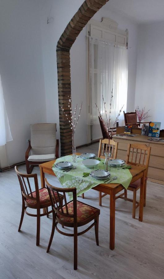 Apartmán Szorcsik Haz 1913 Senta Exteriér fotografie